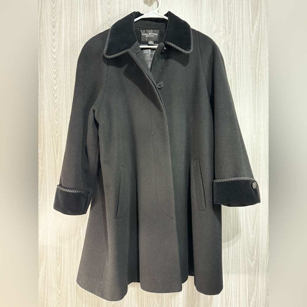 Vintage Halston Wool Trench Coat Velvet Collar Cuff Women’s 10 Made In USA‎